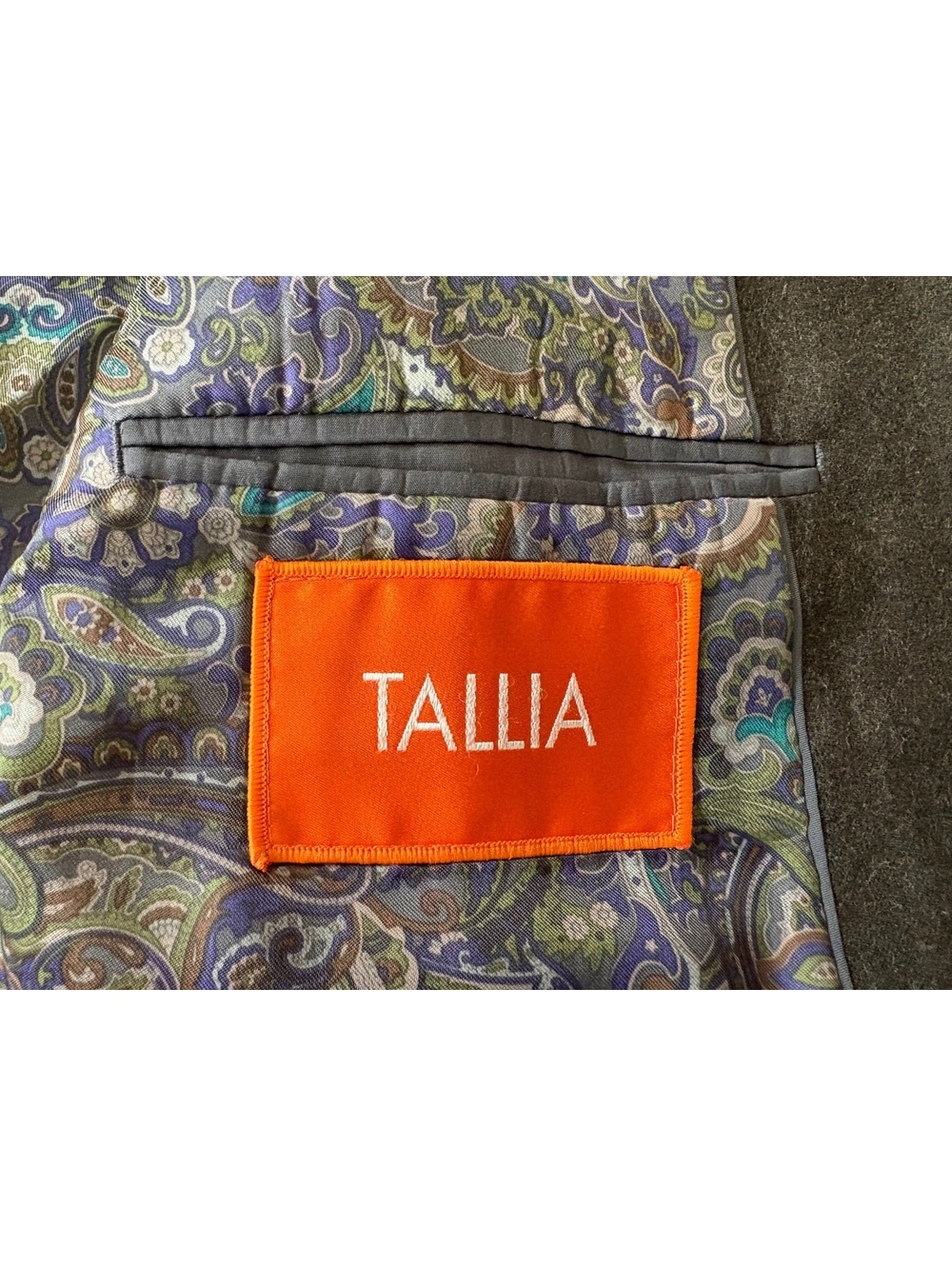 Tallia Men’s Charcoal 3-Piece Suit Blazer Vest Pants Paisley Lining Est. 40R - Picture 8 of 15